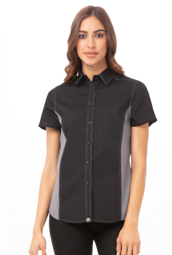 Kemeja kerja dengan warna monokromatik dan kontras yang tajam